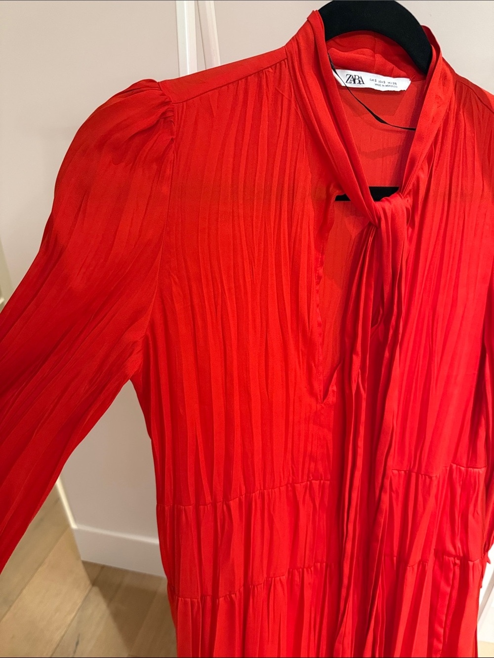 Zara Red Pleated Tiered Maxi Dress with Neck Tie - Picture 4 of 6